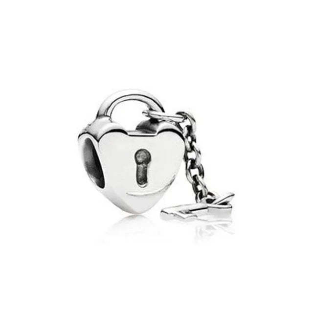 925 Padlock Heart Charm B950